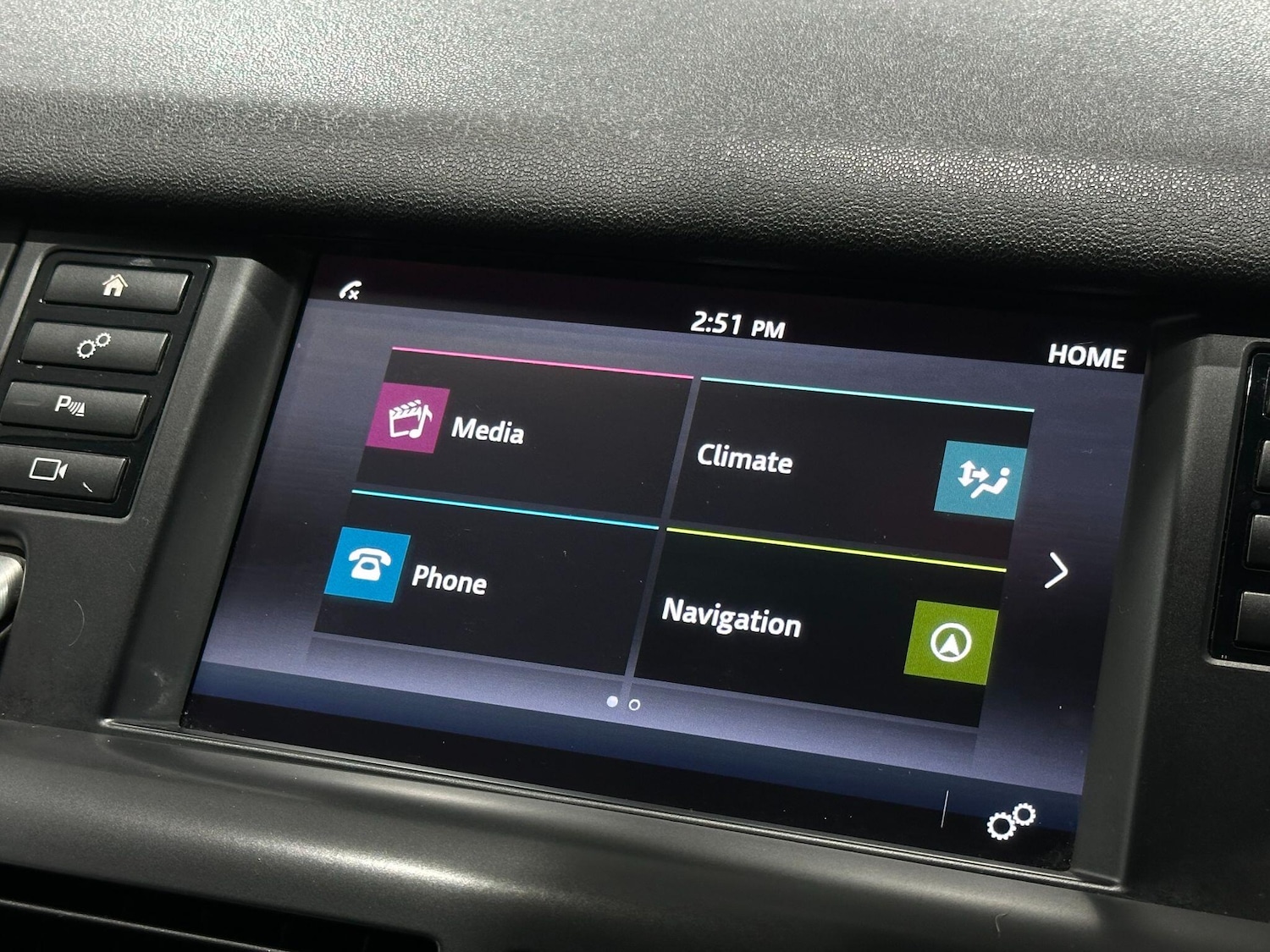 Used Land Rover Discovery Sport 2016 for sale - 76886159: Photo 32