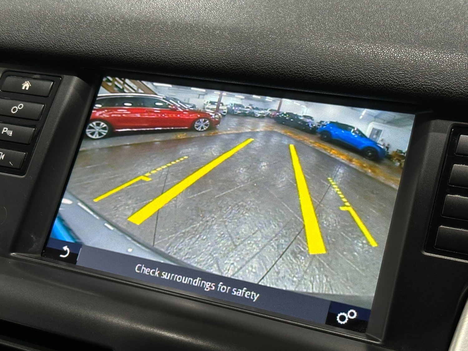 Used Land Rover Discovery Sport 2016 for sale - 76886159: Photo 38