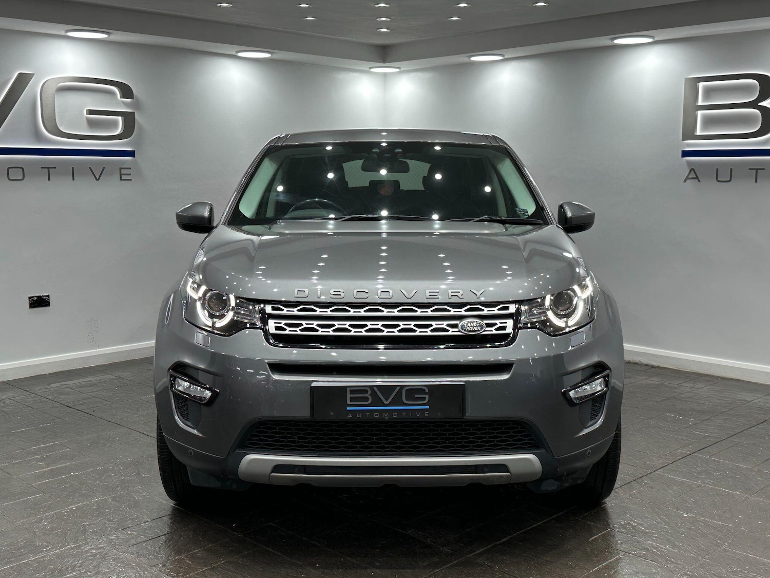 Used Land Rover Discovery Sport 2016 for sale - 76886159: Photo 4