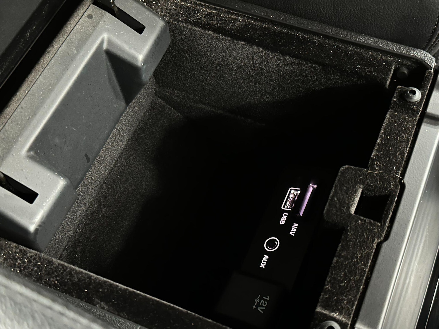 Used Land Rover Discovery Sport 2016 for sale - 76886159: Photo 44