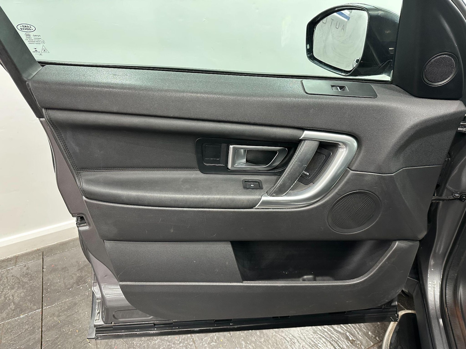 Used Land Rover Discovery Sport 2016 for sale - 76886159: Photo 52