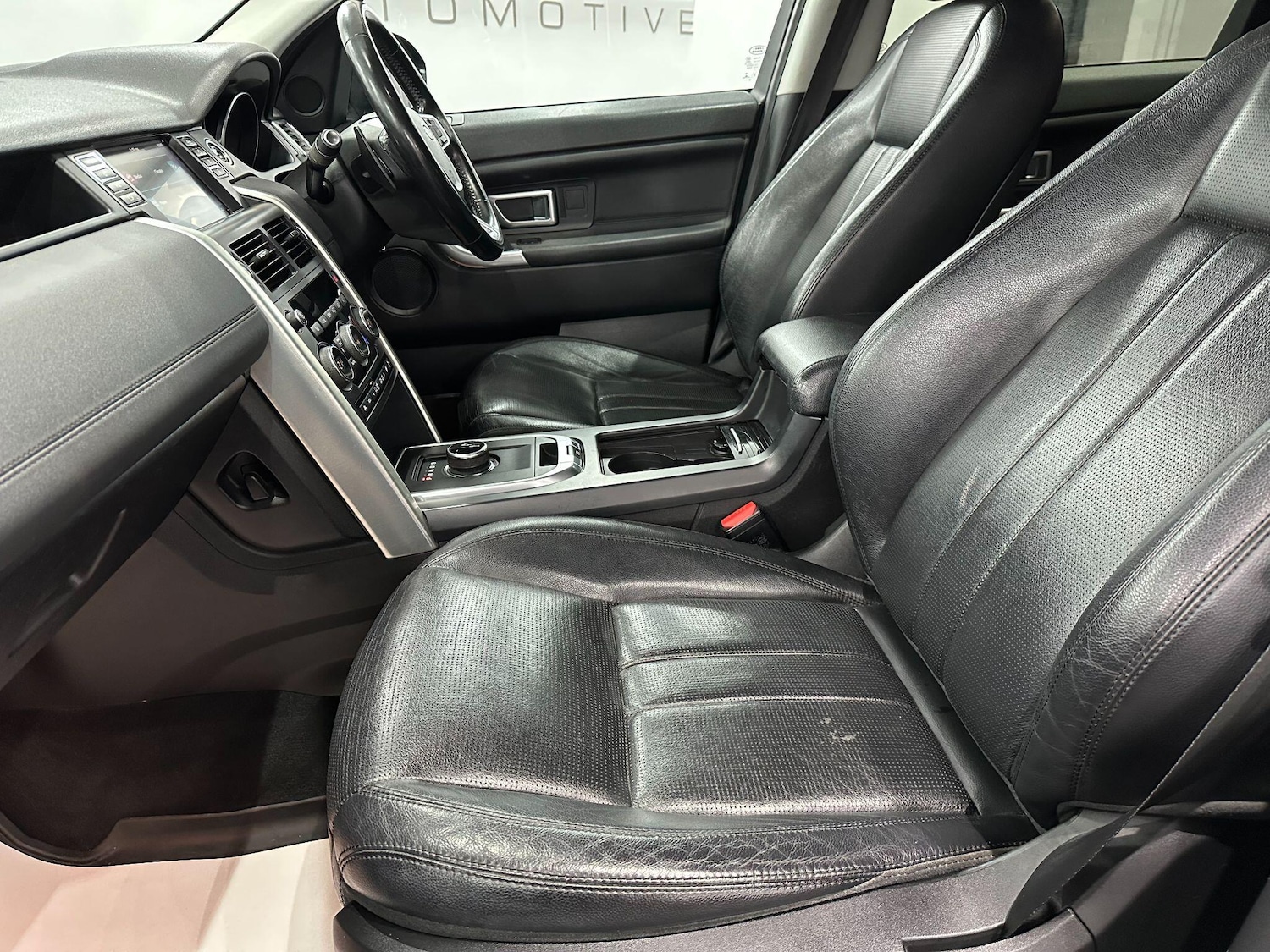 Used Land Rover Discovery Sport 2016 for sale - 76886159: Photo 53