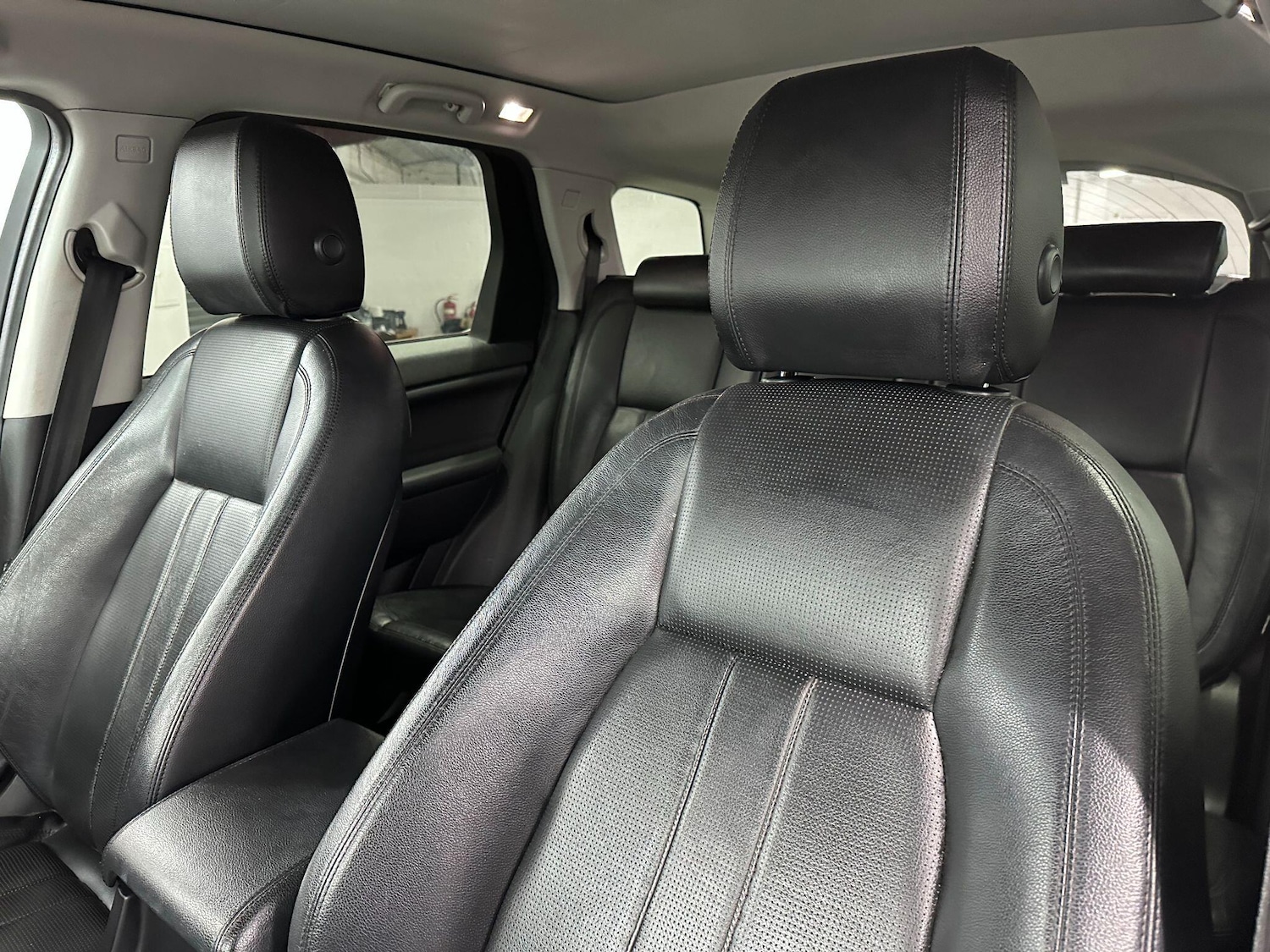 Used Land Rover Discovery Sport 2016 for sale - 76886159: Photo 54