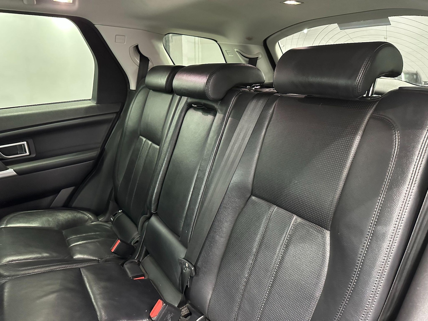 Used Land Rover Discovery Sport 2016 for sale - 76886159: Photo 57