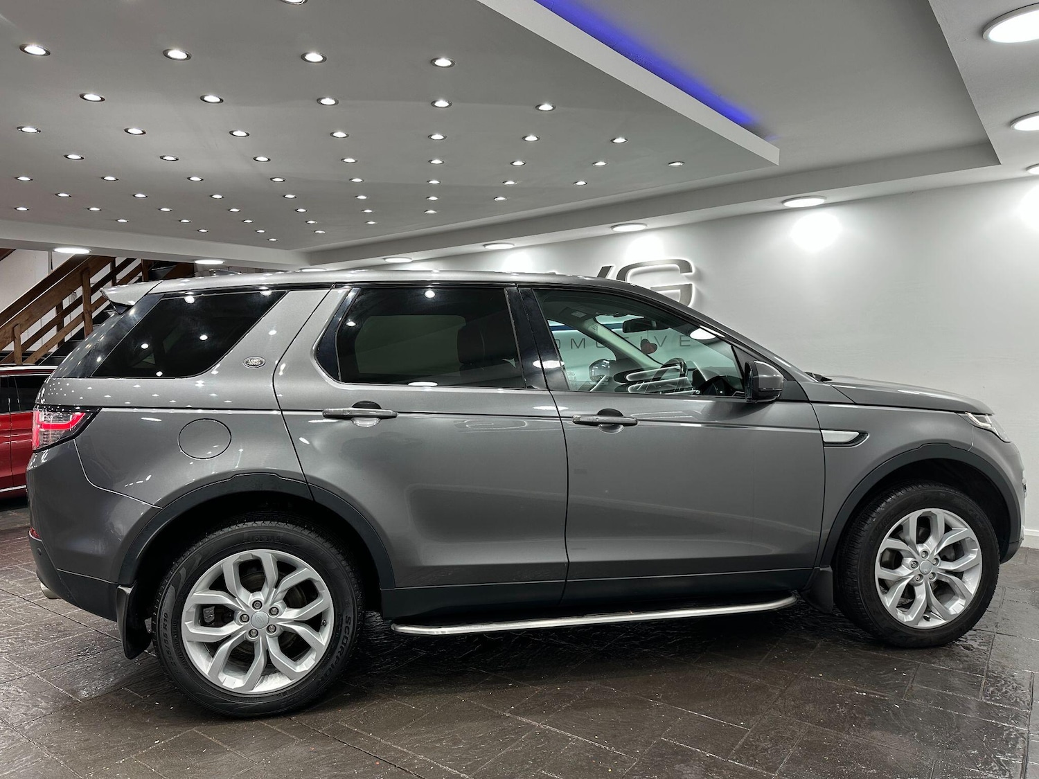 Used Land Rover Discovery Sport 2016 for sale - 76886159: Photo 7