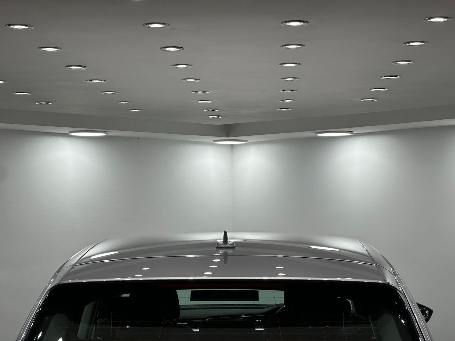 Used Audi e-tron 2020 for sale - 76832859: Photo 24