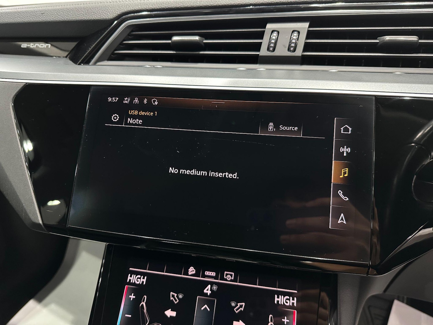 Used Audi e-tron 2020 for sale - 76832859: Photo 40