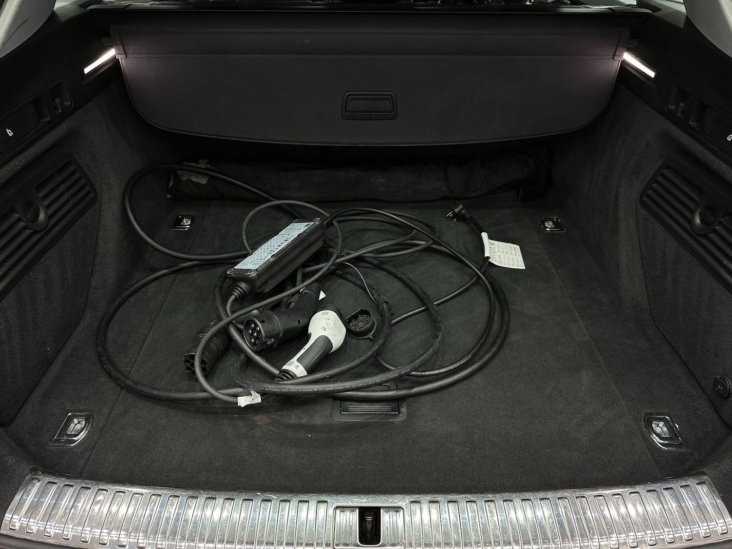 Used Audi e-tron 2020 for sale - 76832859: Photo 65