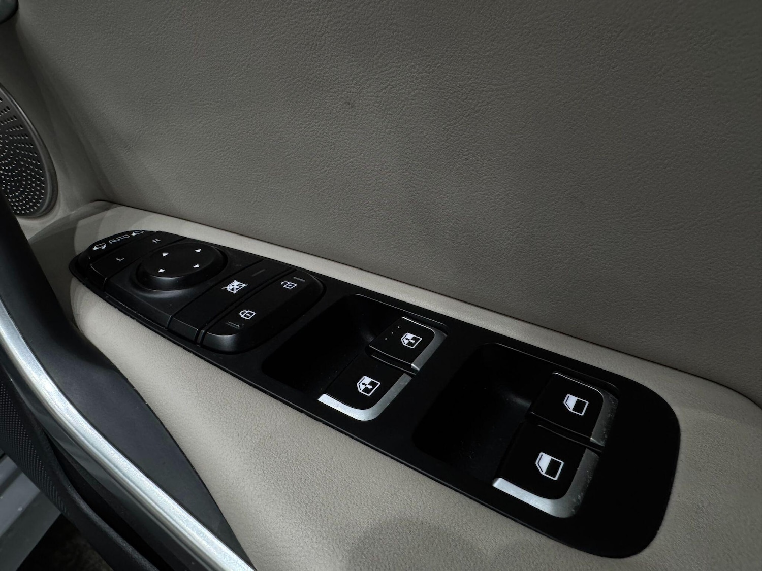 Used Kia Stinger for sale - 77657930: Photo 28