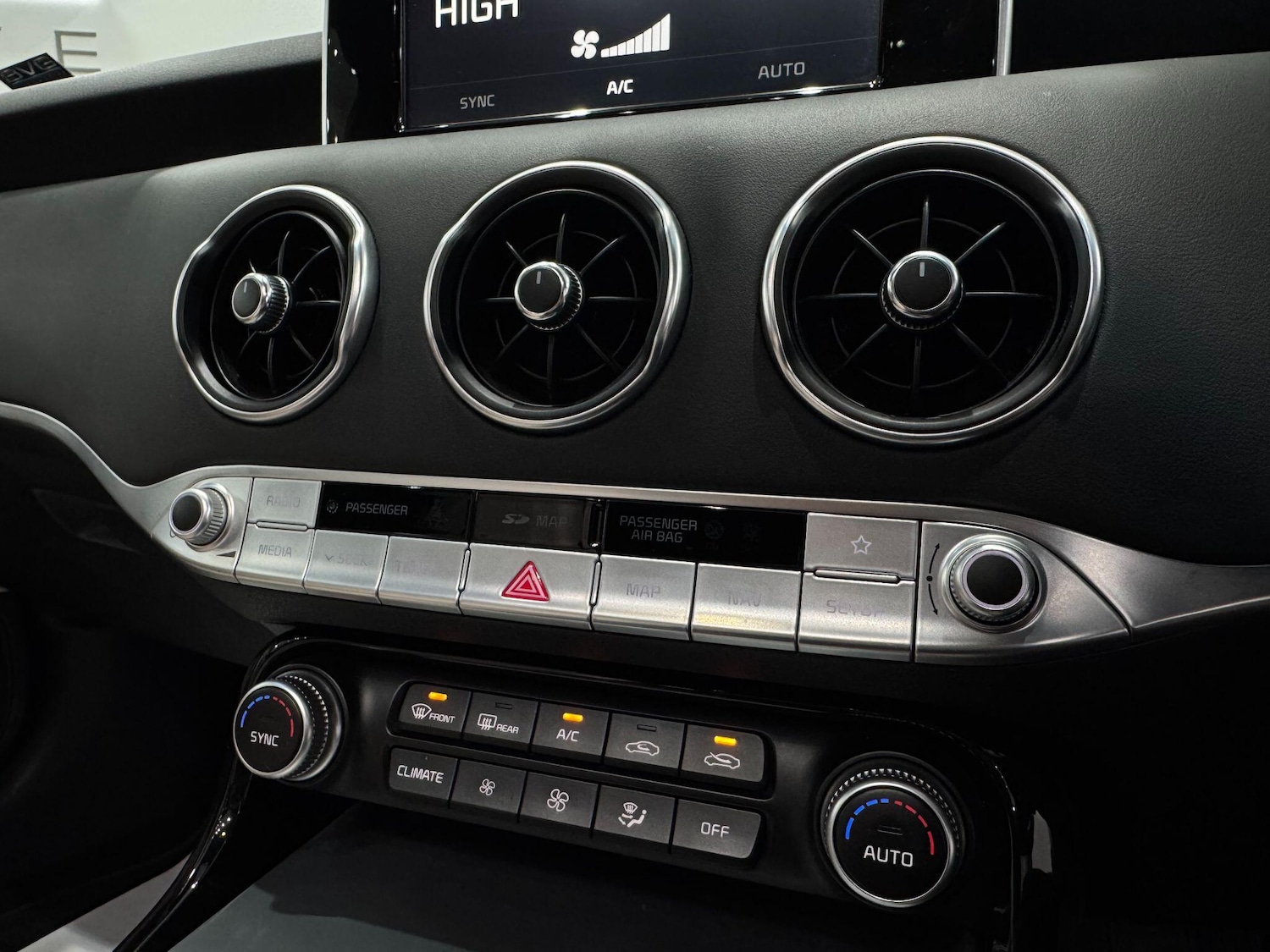 Used Kia Stinger for sale - 77657930: Photo 38