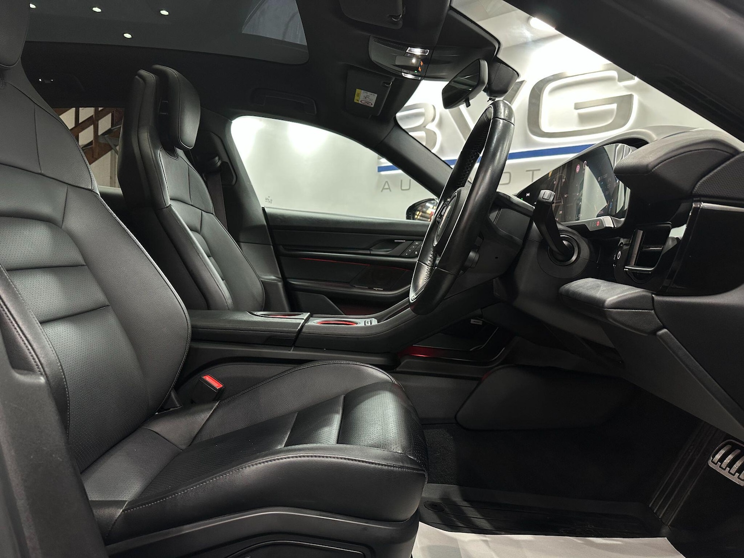 Used Porsche Taycan for sale - 76659417: Photo 12