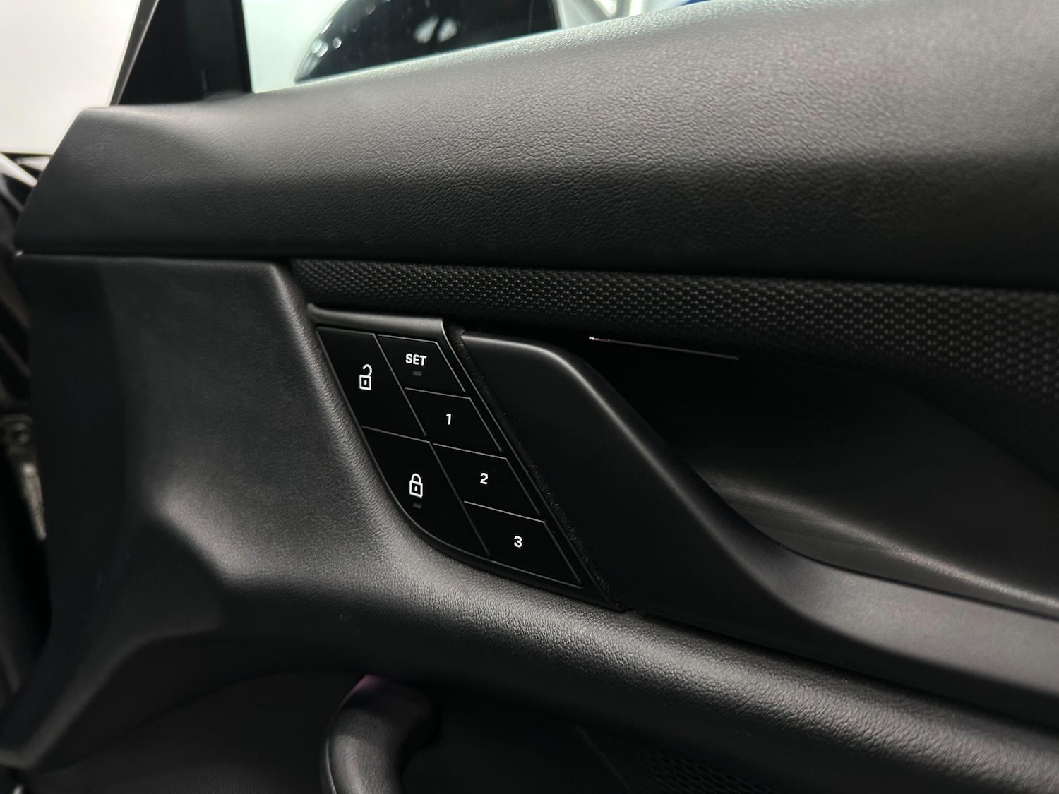 Used Porsche Taycan for sale - 76659417: Photo 17