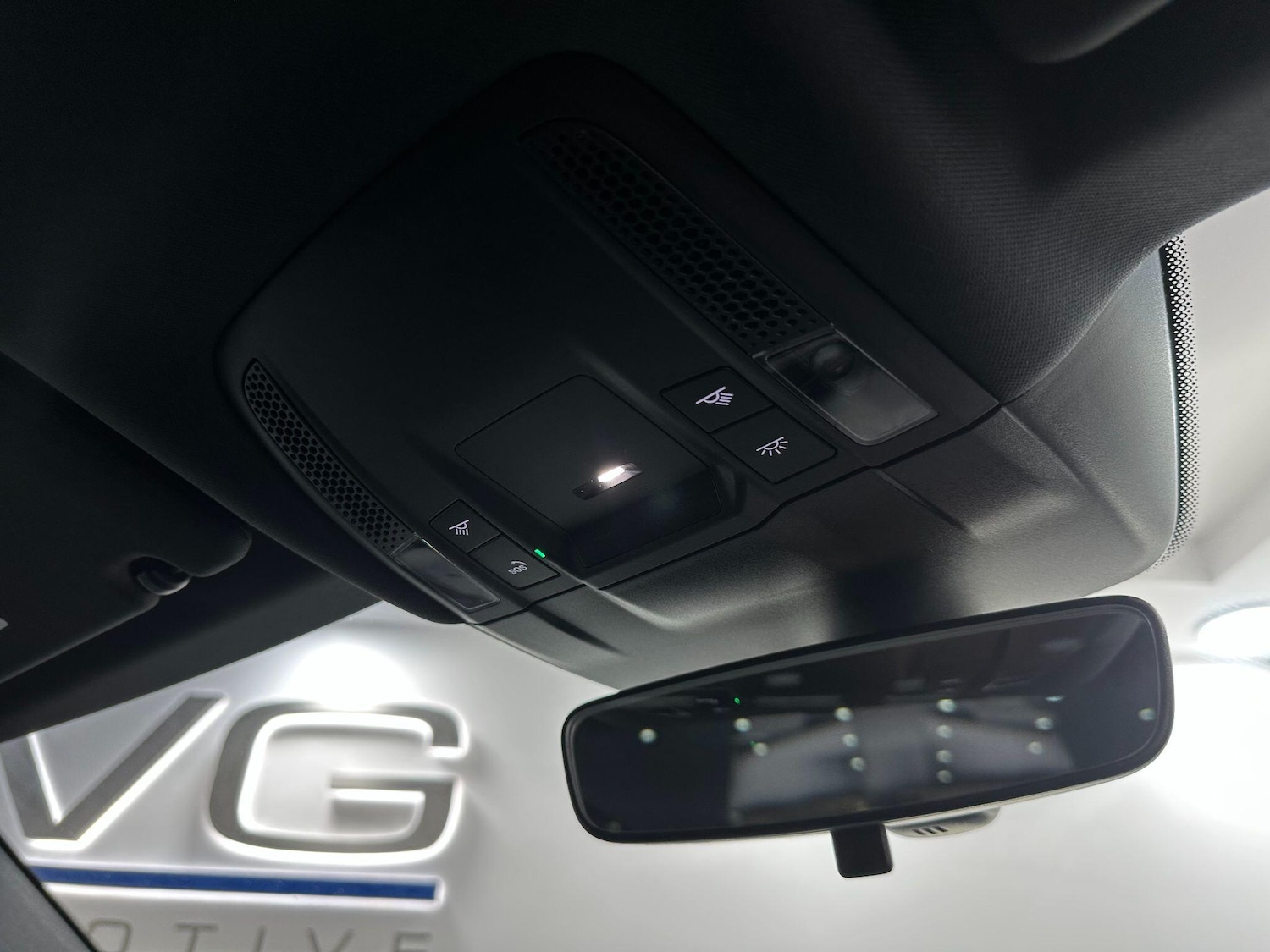 Used Porsche Taycan for sale - 76659417: Photo 23