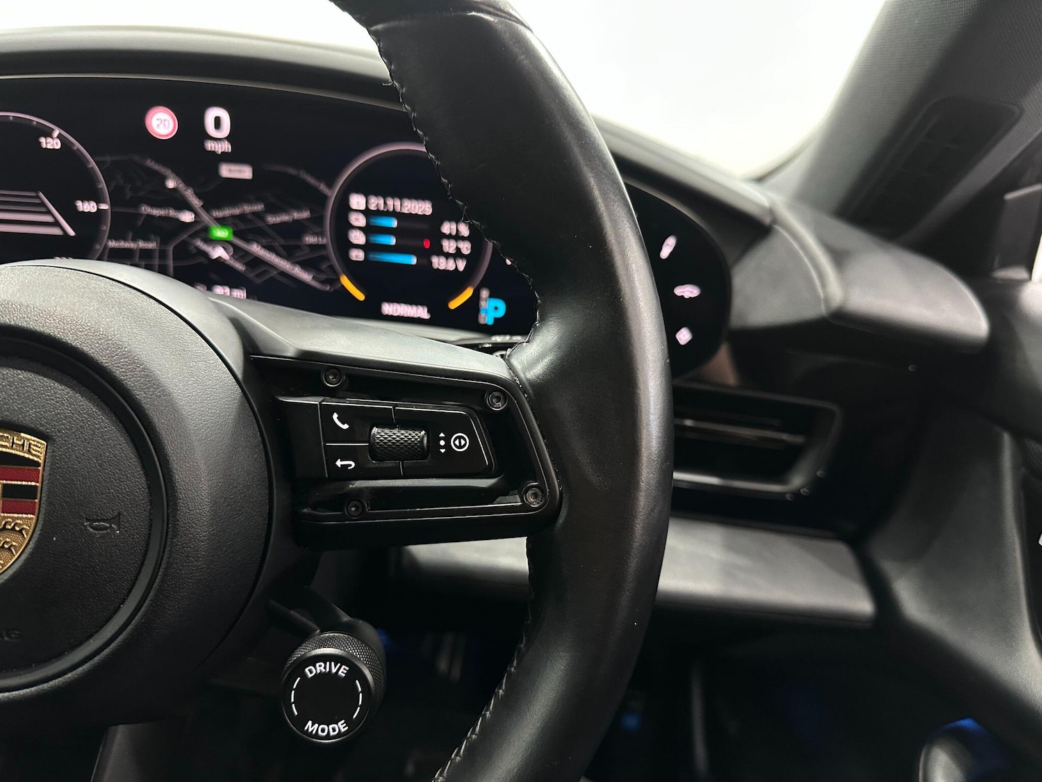 Used Porsche Taycan for sale - 76659417: Photo 60