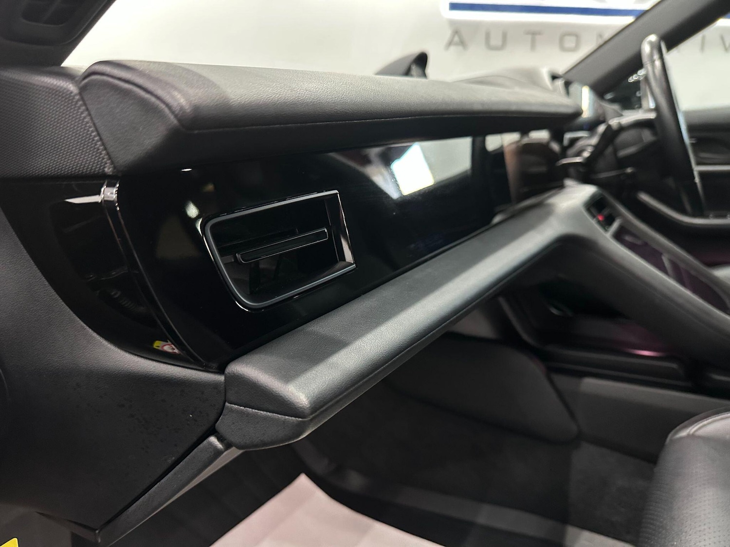 Used Porsche Taycan for sale - 76659417: Photo 71