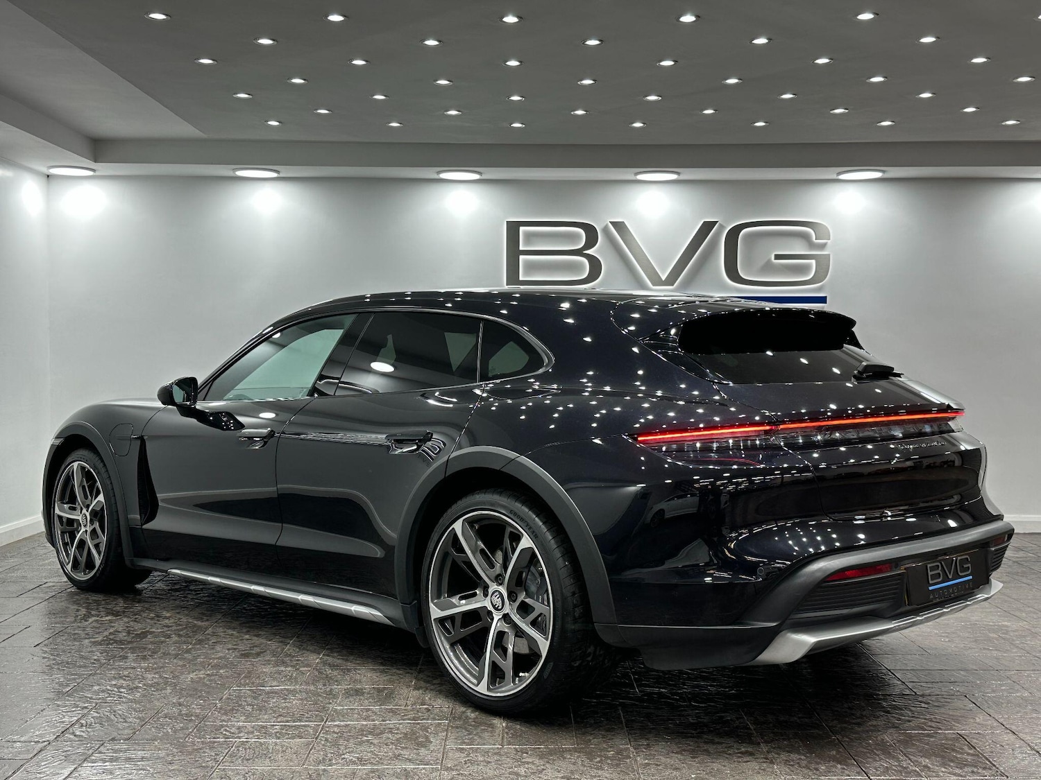 Used Porsche Taycan for sale - 76659417: Photo 8