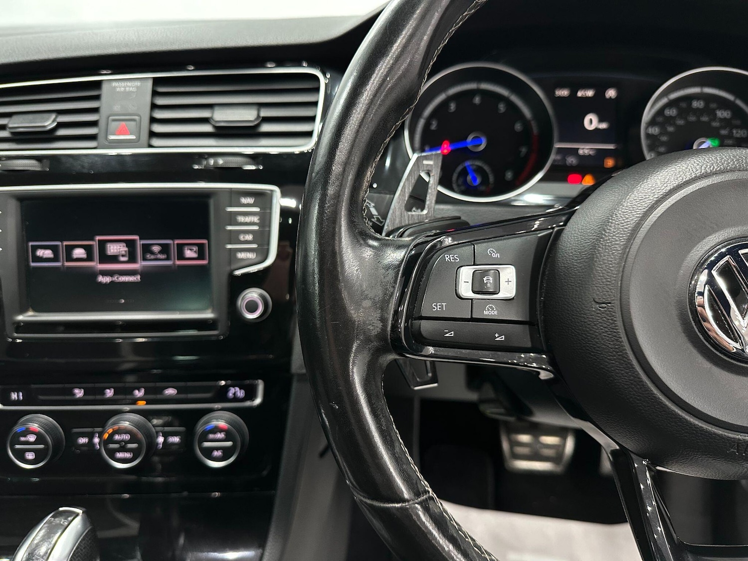 Used Volkswagen Golf 2016 for sale - 76964676: Photo 43