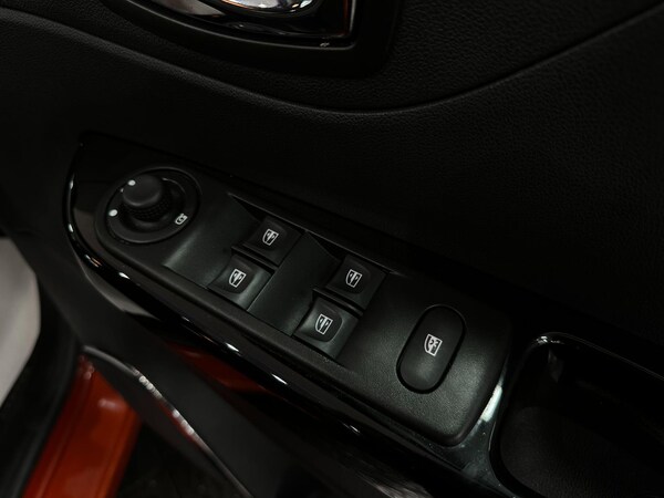 Used Renault Captur 2016 for sale - 76214915: Photo 29