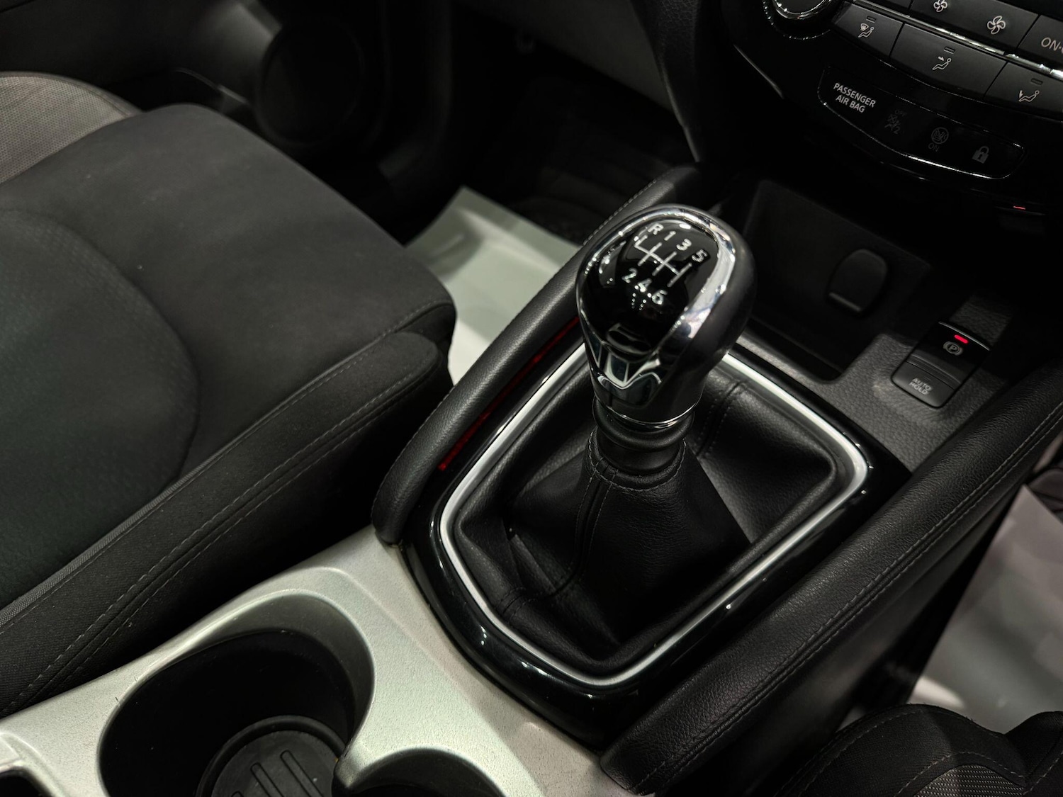 Used Nissan Qashqai 2018 for sale - 77882433: Photo 37