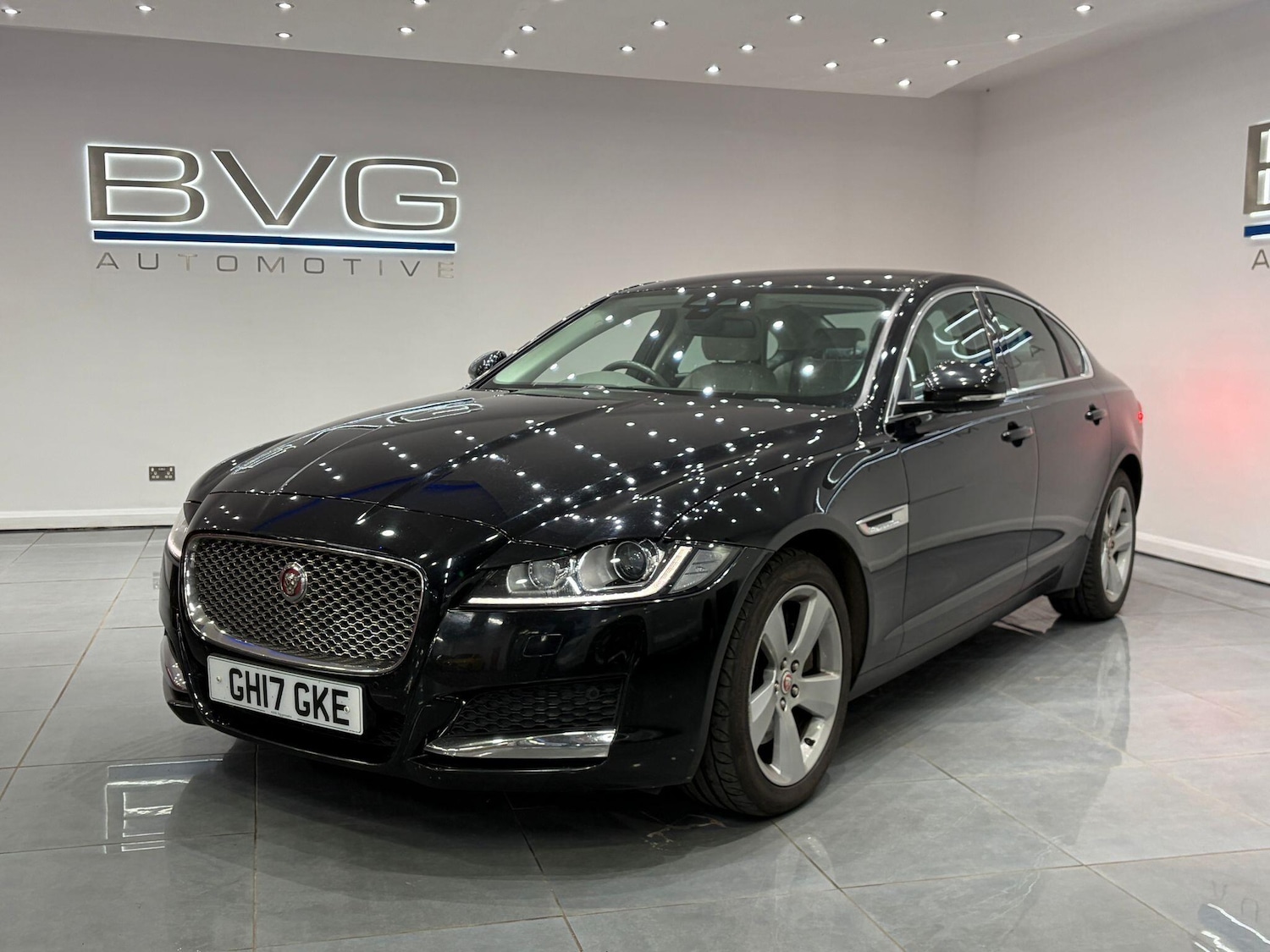 Used Jaguar XF for sale - 76522029: Photo 1