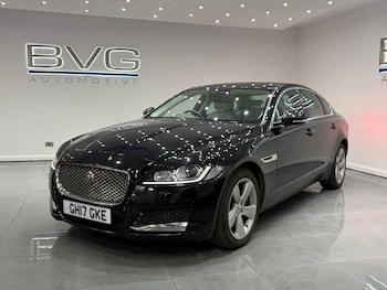 Used Jaguar XF 2017 for sale - 76522029: Photo
