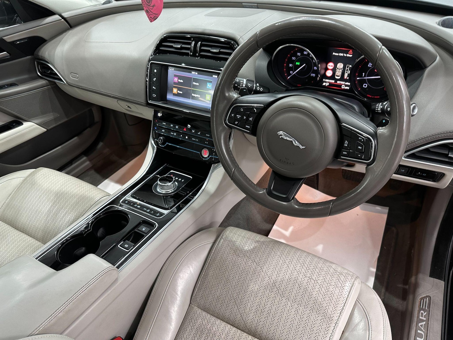 Vehicle 28