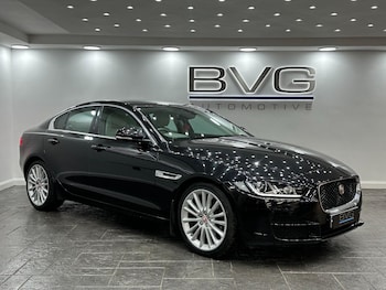 Used Jaguar XE 2015 for sale - 75928308: Photo