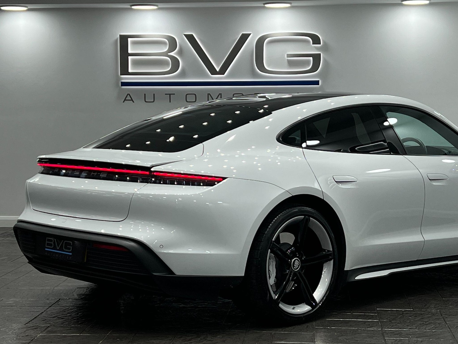 Used Porsche Taycan 2021 for sale - 75915717: Photo 23