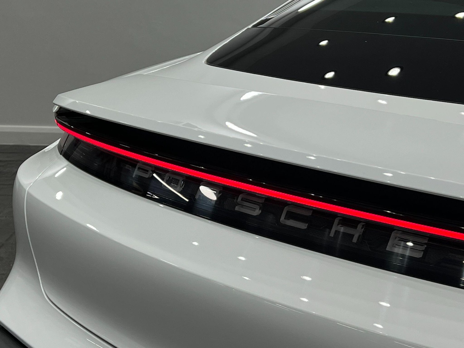 Used Porsche Taycan 2021 for sale - 75915717: Photo 26