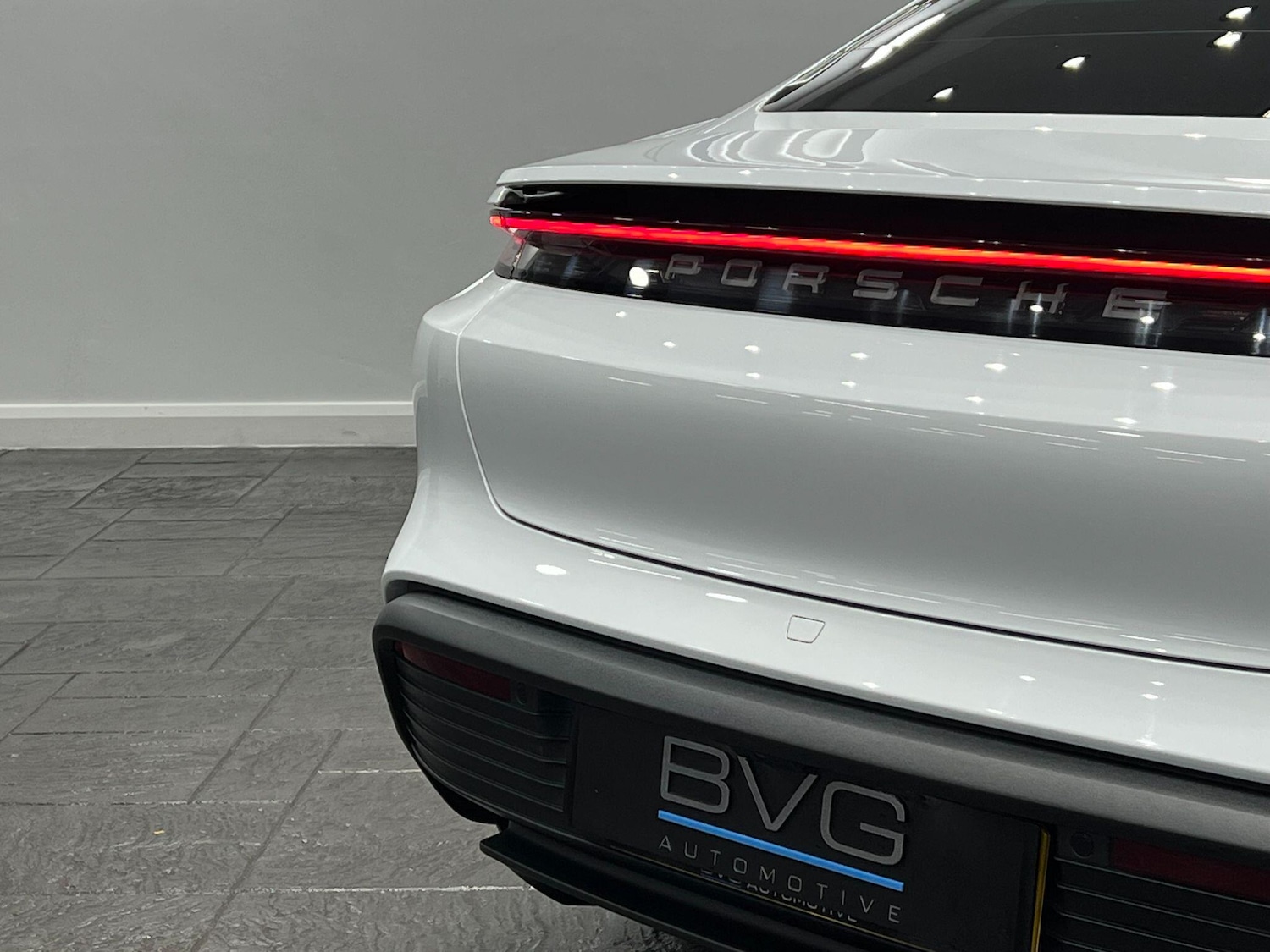 Used Porsche Taycan 2021 for sale - 75915717: Photo 27