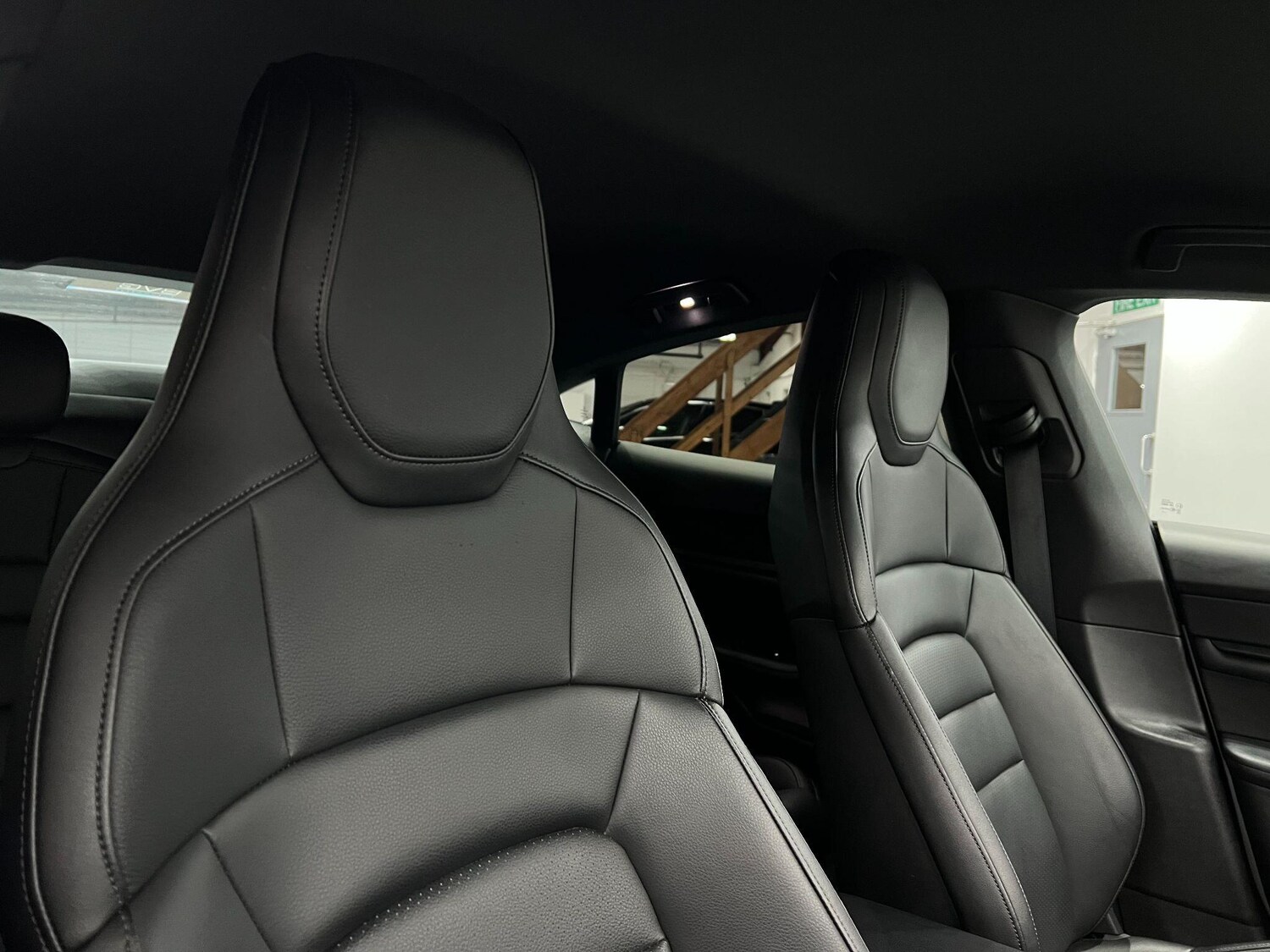 Used Porsche Taycan 2021 for sale - 75915717: Photo 33