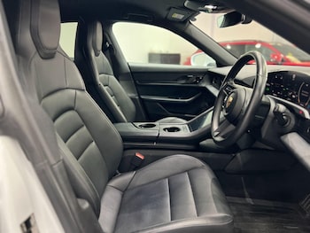 Used Porsche Taycan 2021 for sale - 75915717: Photo