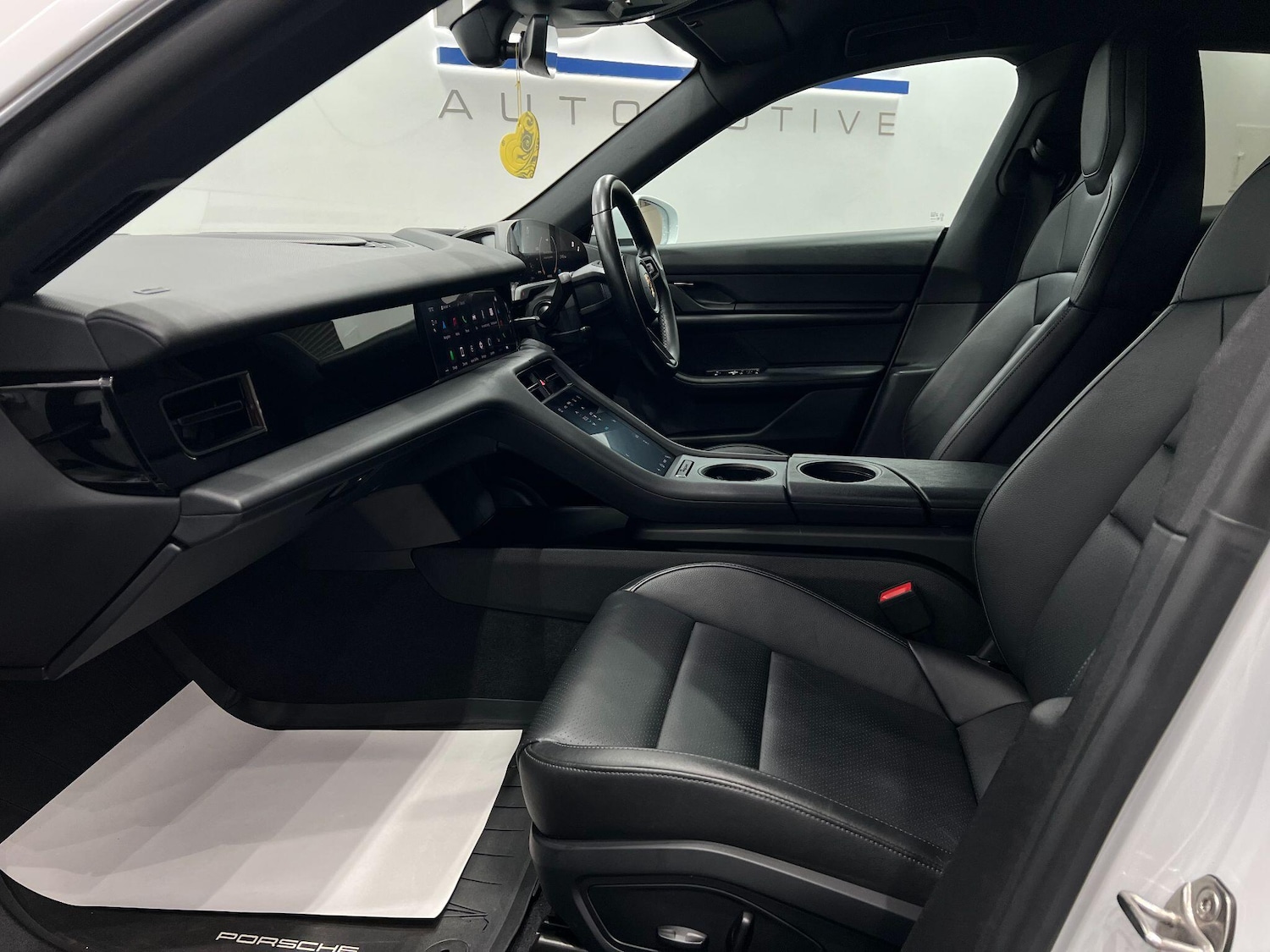 Used Porsche Taycan 2021 for sale - 75915717: Photo 71