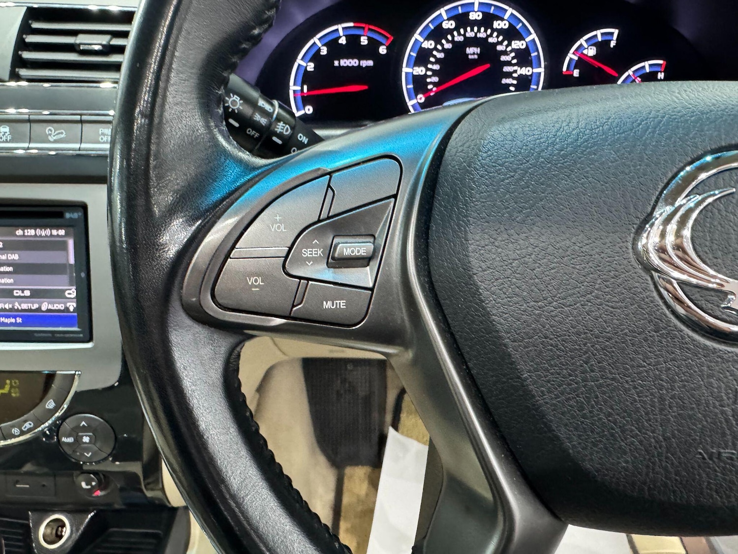 Used Ssangyong Rexton 2016 for sale - 77684079: Photo 41