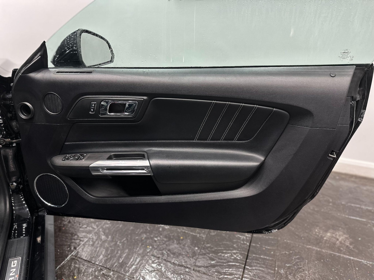 Used Ford Mustang 2018 for sale - 76926990: Photo 30