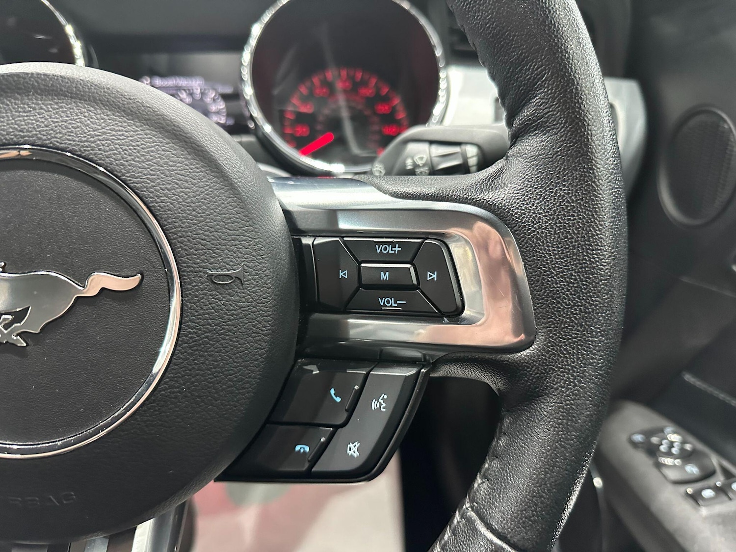 Used Ford Mustang 2018 for sale - 76926990: Photo 46