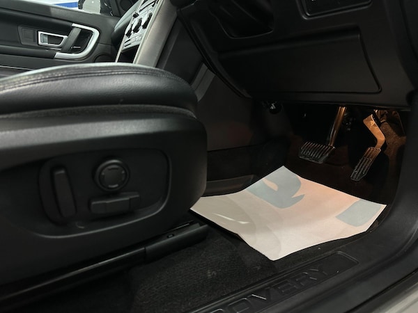 Used Land Rover Discovery Sport 2017 for sale - 76296096: Photo 20