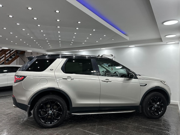 Used Land Rover Discovery Sport 2017 for sale - 76296096: Photo 9