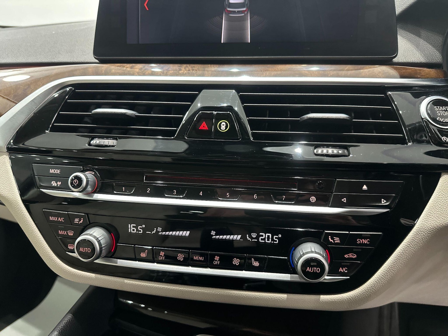 Used BMW 5 Series 2017 for sale - 76824659: Photo 38