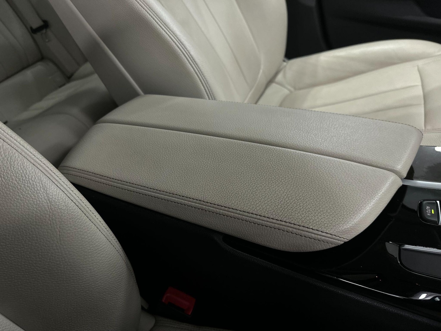 Used BMW 5 Series 2017 for sale - 76824659: Photo 40