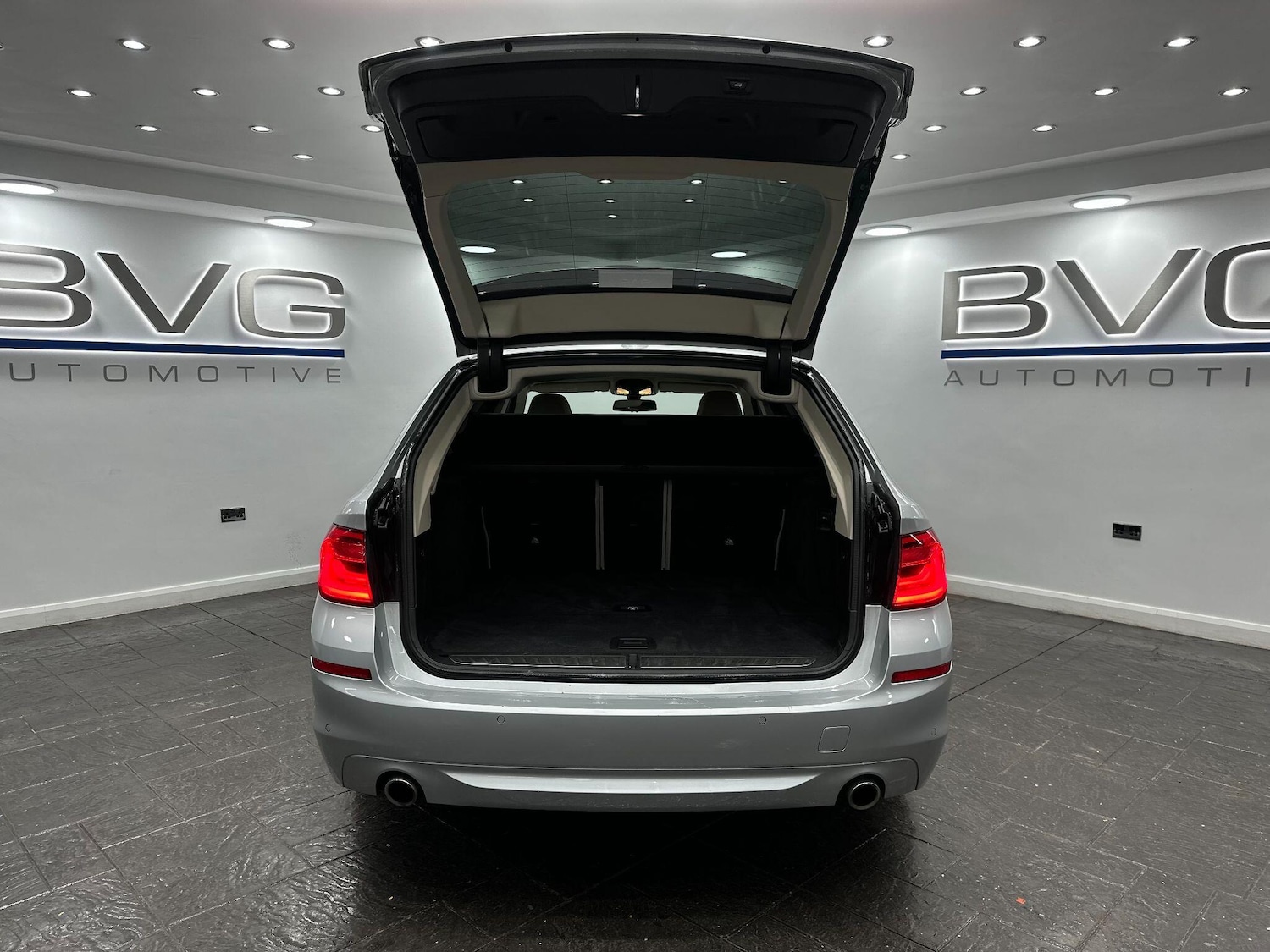 Used BMW 5 Series 2017 for sale - 76824659: Photo 56