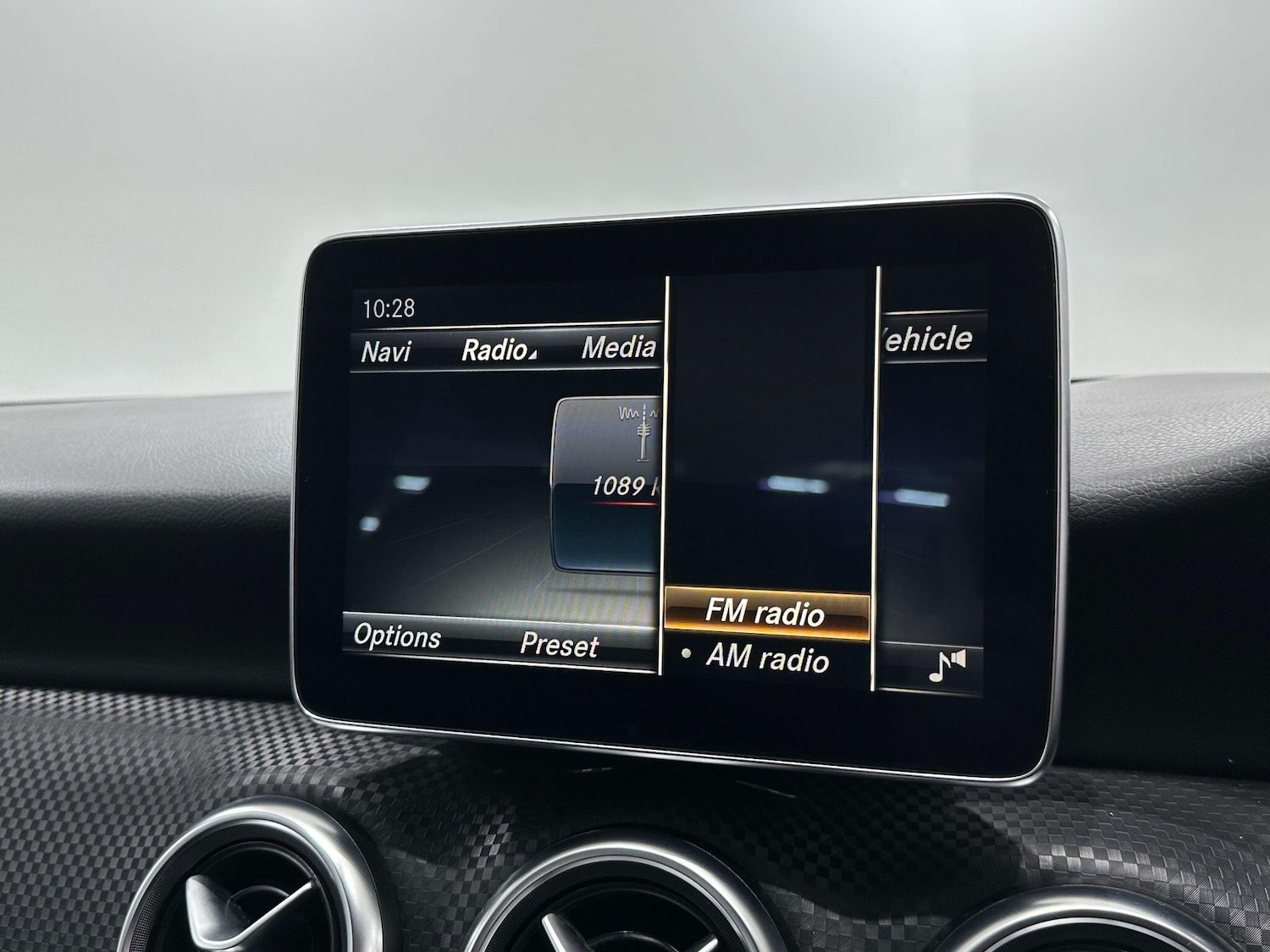 Used Mercedes-Benz A-Class 2016 for sale - 76607335: Photo 26