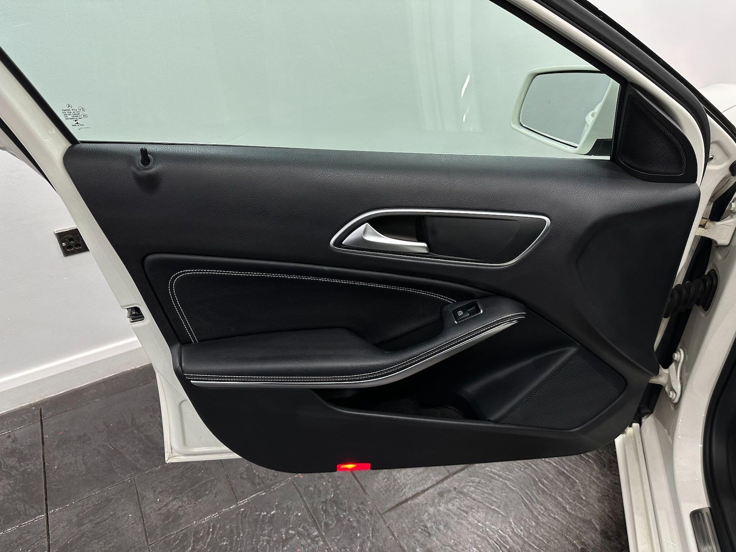 Used Mercedes-Benz A-Class 2016 for sale - 76607335: Photo 37