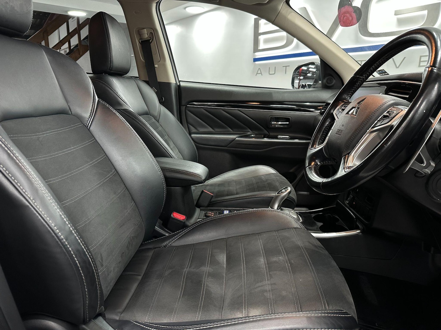 Used Mitsubishi Outlander 2018 for sale - 77040318: Photo 18