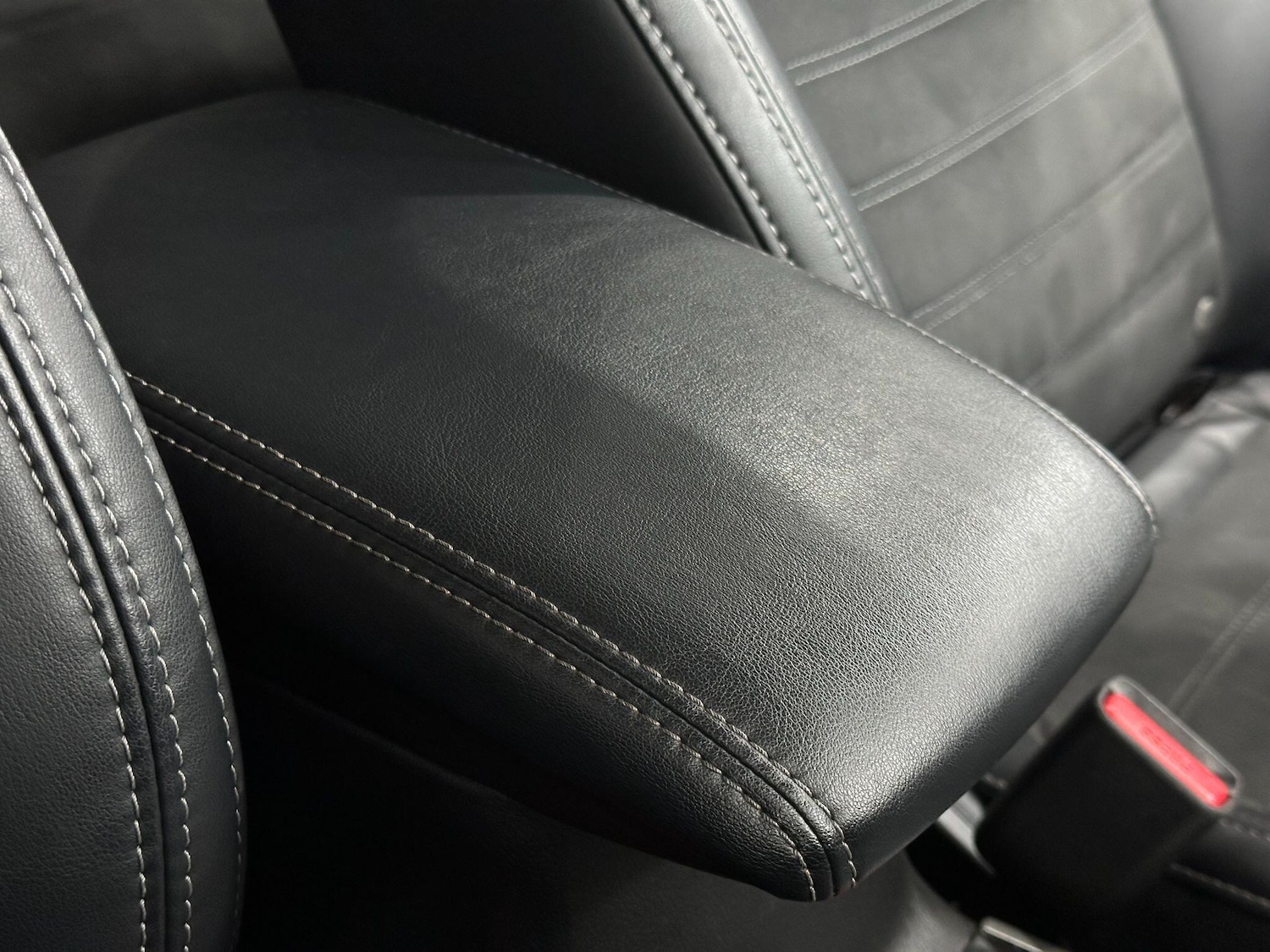 Used Mitsubishi Outlander 2018 for sale - 77040318: Photo 33