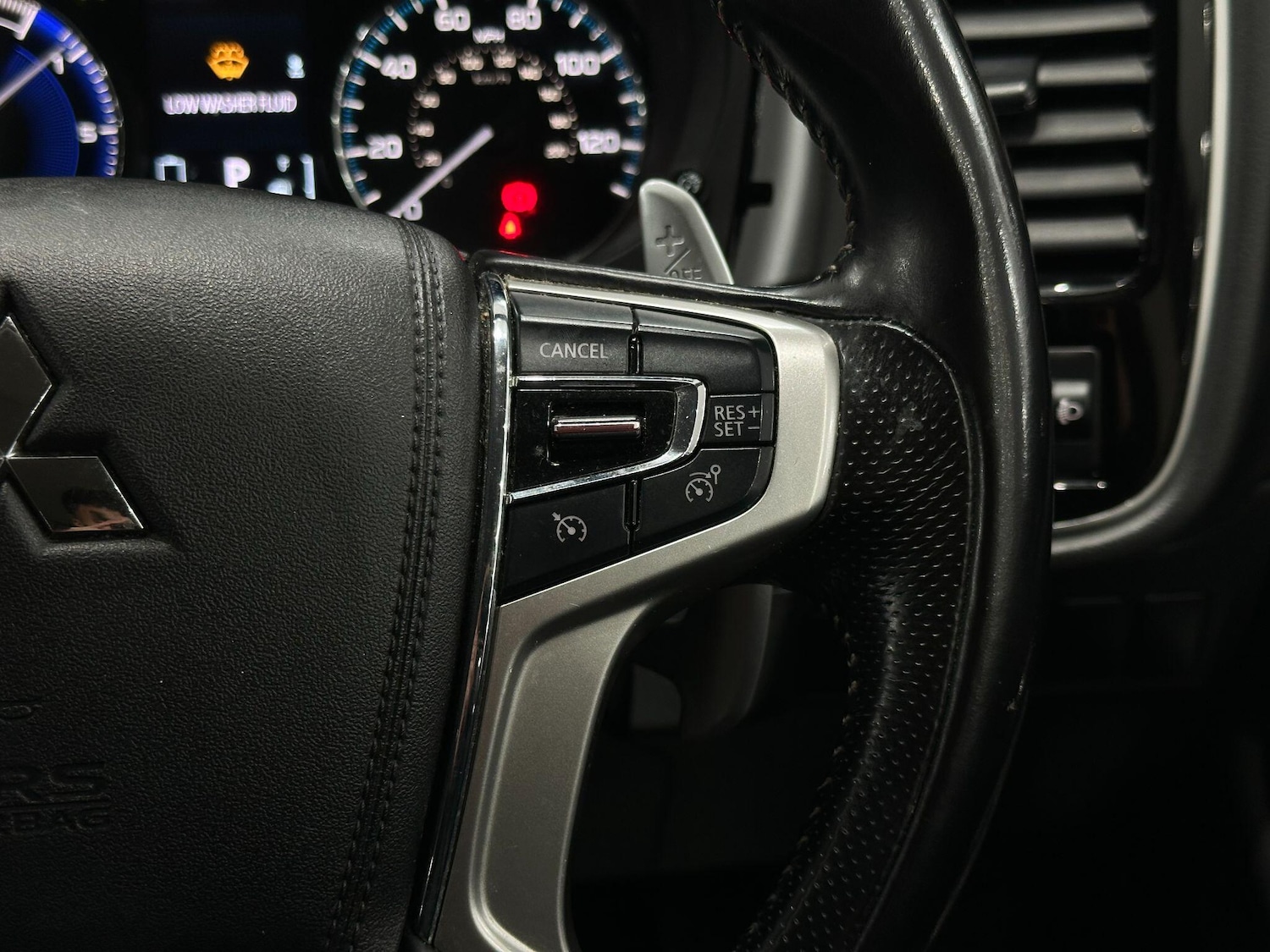 Used Mitsubishi Outlander 2018 for sale - 77040318: Photo 37