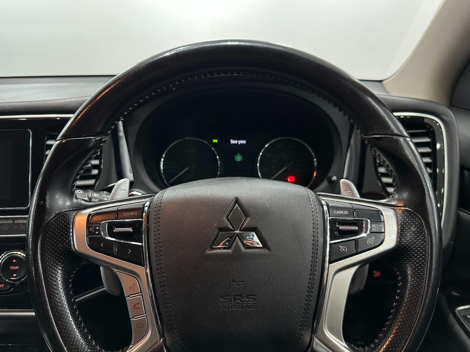 Used Mitsubishi Outlander 2018 for sale - 77040318: Photo 38