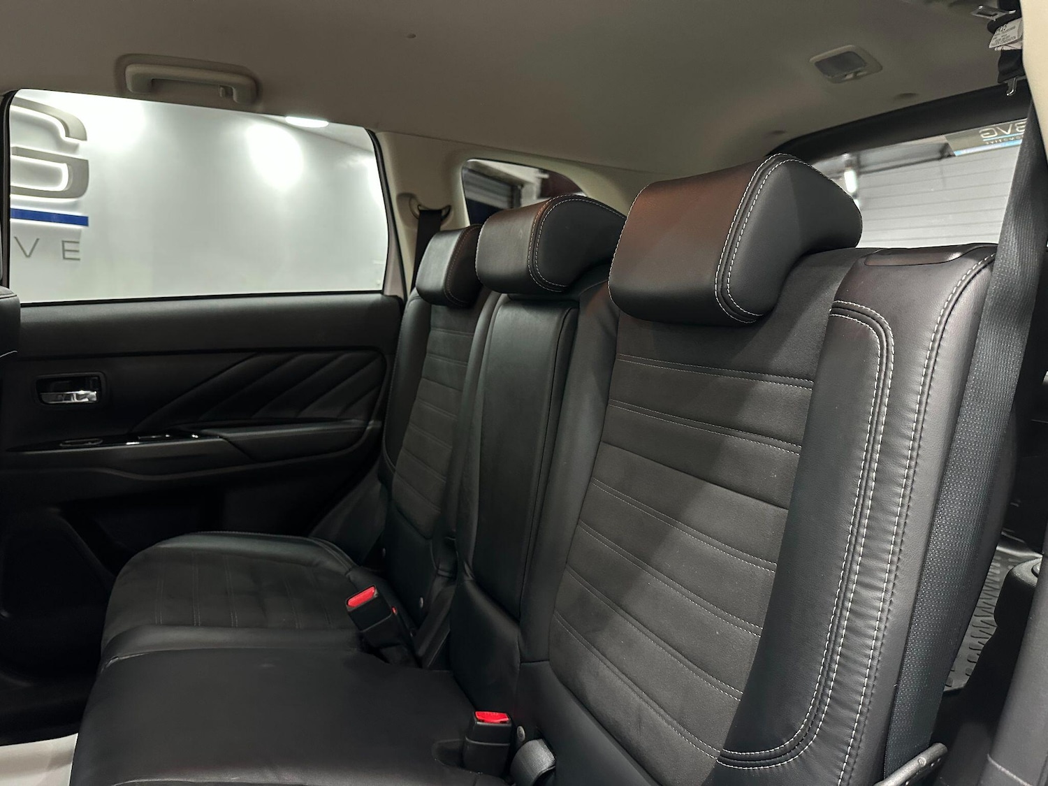 Used Mitsubishi Outlander 2018 for sale - 77040318: Photo 46