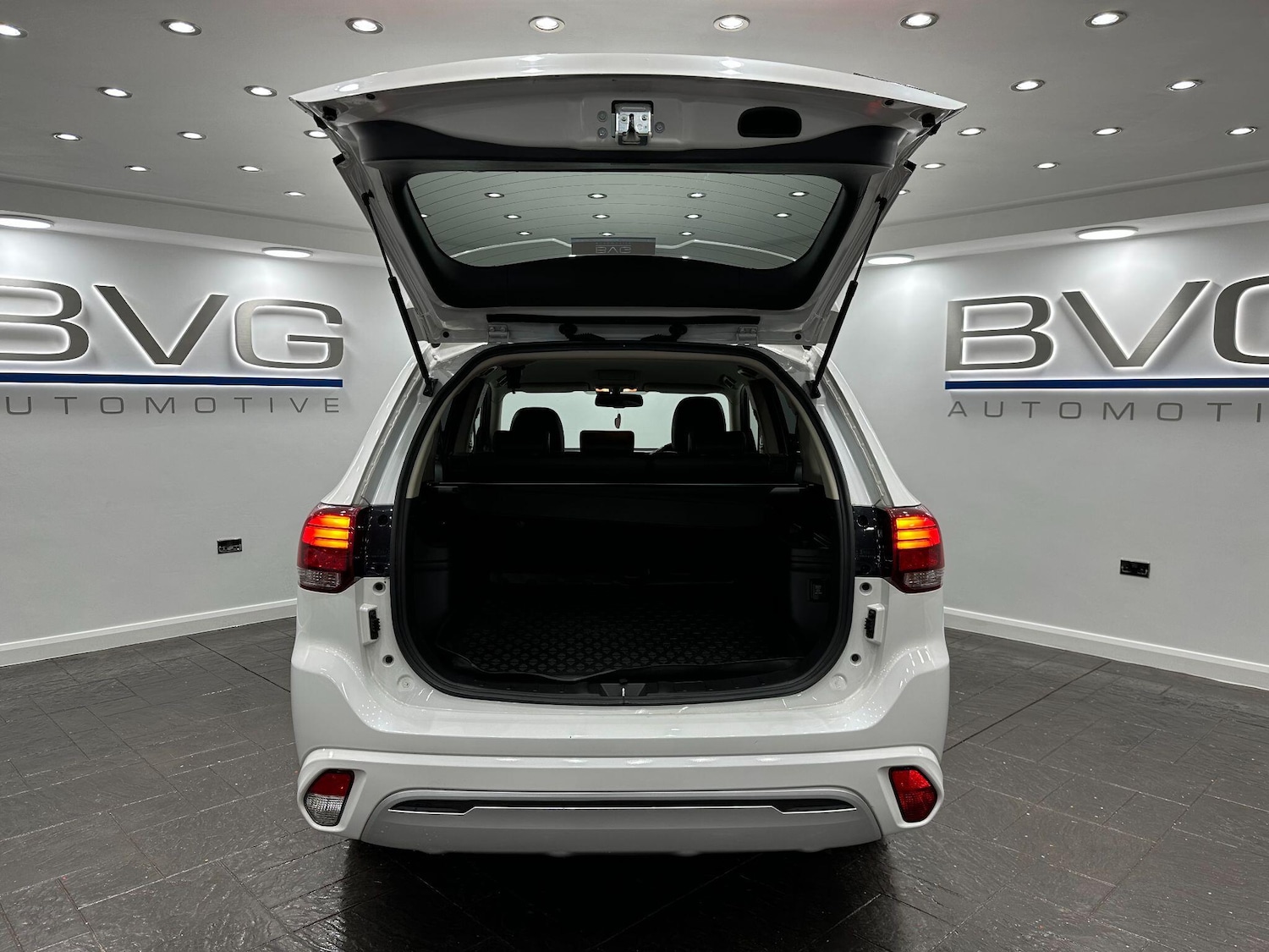 Used Mitsubishi Outlander 2018 for sale - 77040318: Photo 52