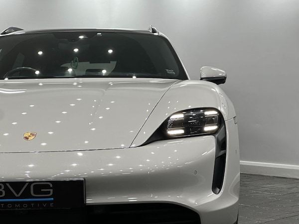 Used Porsche Taycan 2022 for sale - 76175365: Photo 18